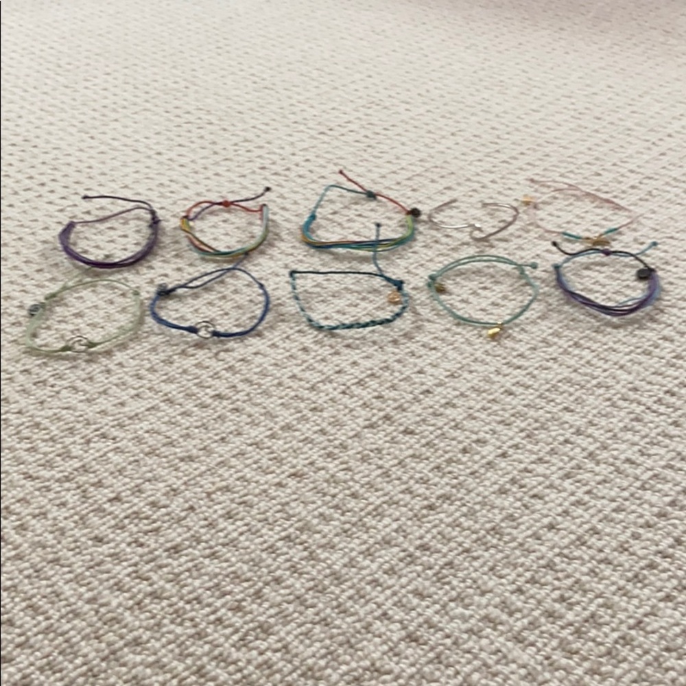 A 10 pack of Pura Vida bracelets - Picture 2 of 2
